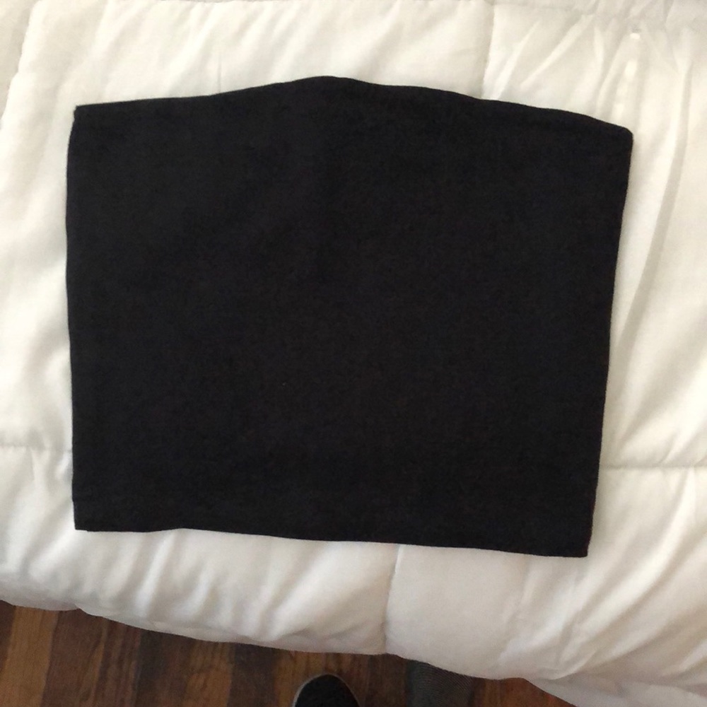 Black tube top crop top
